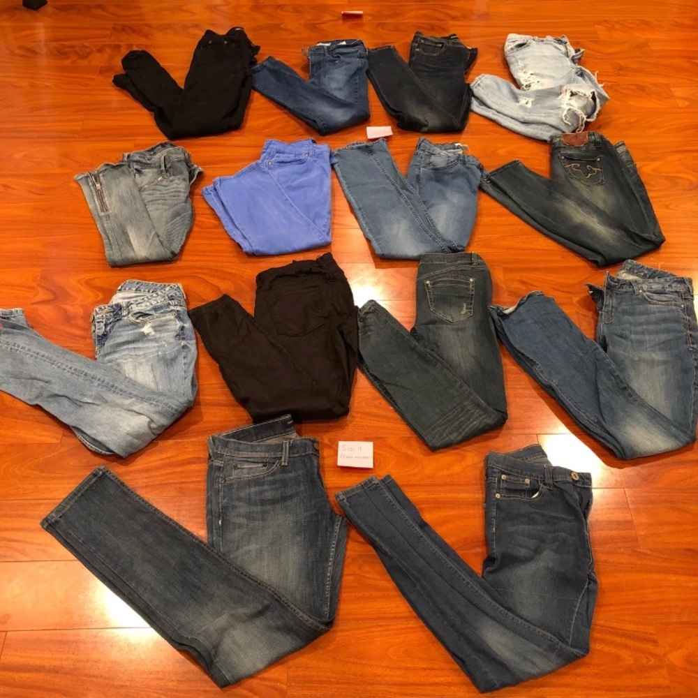 Women’s Jeans Bundle! (14 Pair Included)